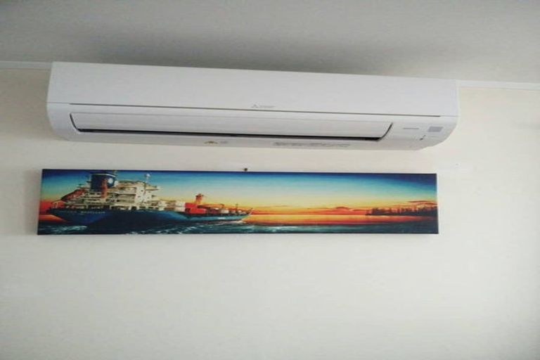 Photo of property in 12 Janese Place, Weymouth, Auckland, 2103