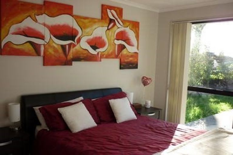 Photo of property in 1 Carol Lee Place, Albany Heights, Auckland, 0632