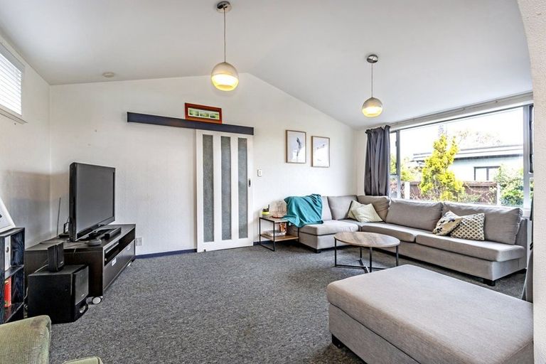 Photo of property in 61 Falcon Street, New Brighton, Christchurch, 8061