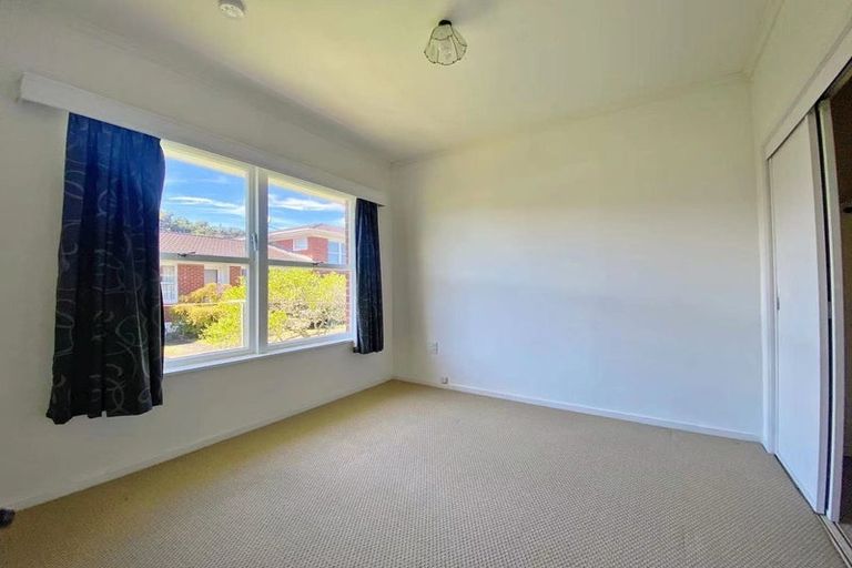 Photo of property in 2/24 Inverness Road, Browns Bay, Auckland, 0630