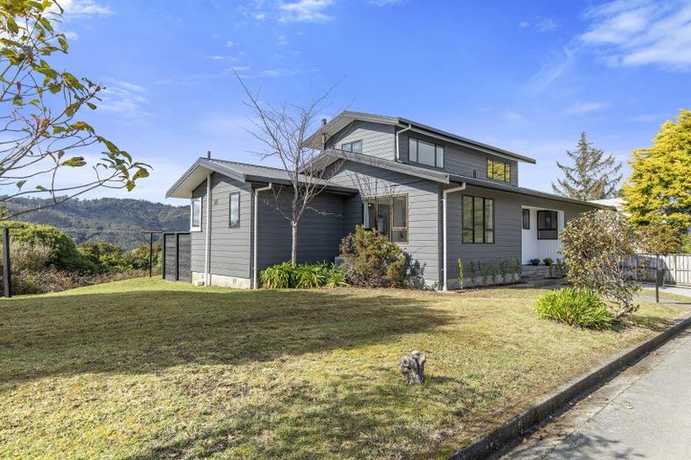 Photo of property in 201 Holborn Drive, Stokes Valley, Lower Hutt, 5019