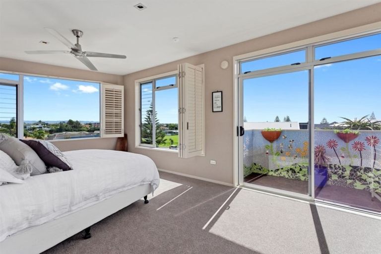Photo of property in 18 Ocean View Road, Coastlands, Whakatane, 3120