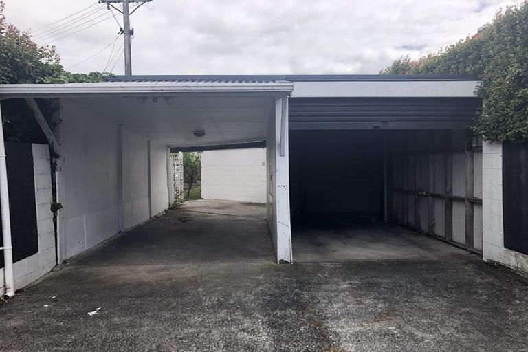 Photo of property in 2/2a Ascot Avenue, Narrow Neck, Auckland, 0624