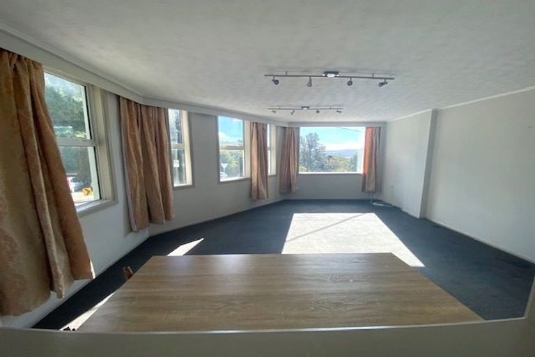 Photo of property in 1/2 Brooklyn Terrace, Brooklyn, Wellington, 6021