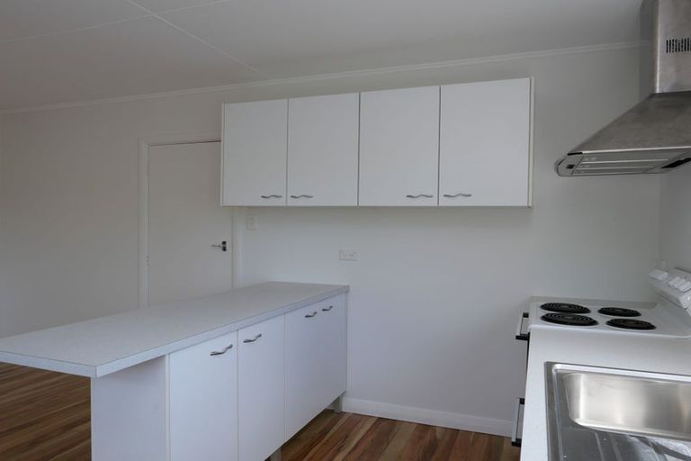 Photo of property in 2 Lorien Court, Raumati Beach, Paraparaumu, 5032