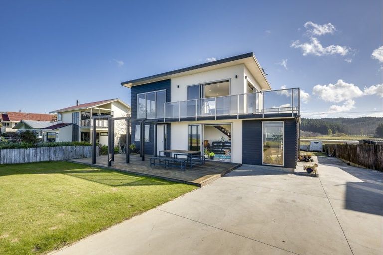 Photo of property in 268 Whirinaki Road, Eskdale, Napier, 4182