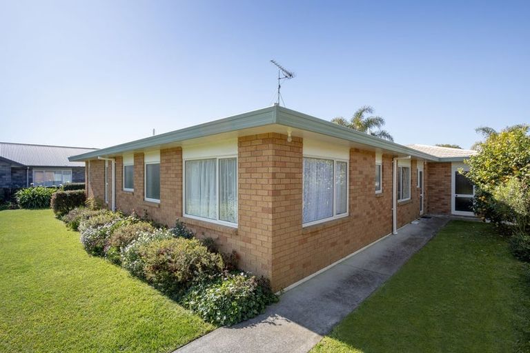 Photo of property in 5 Links View Drive, Omokoroa, 3114