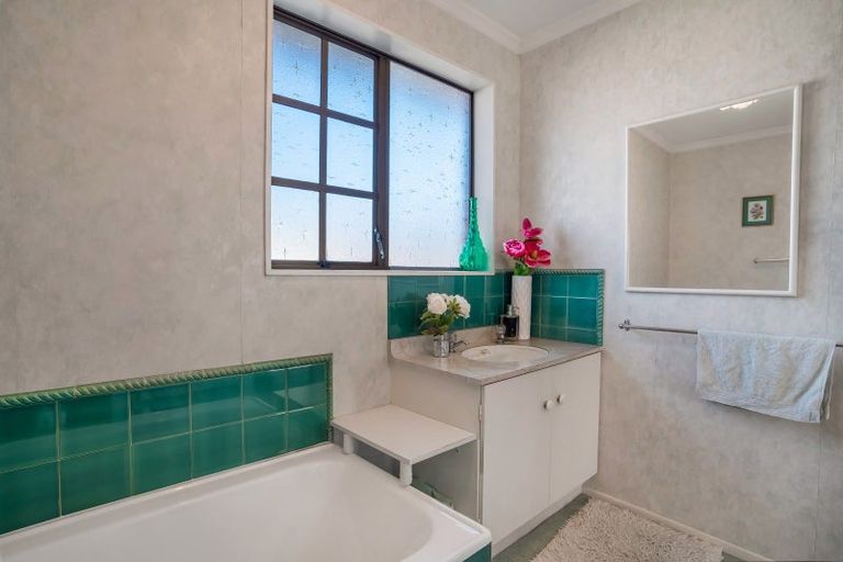 Photo of property in 16c Clyde Street, Winton, 9720