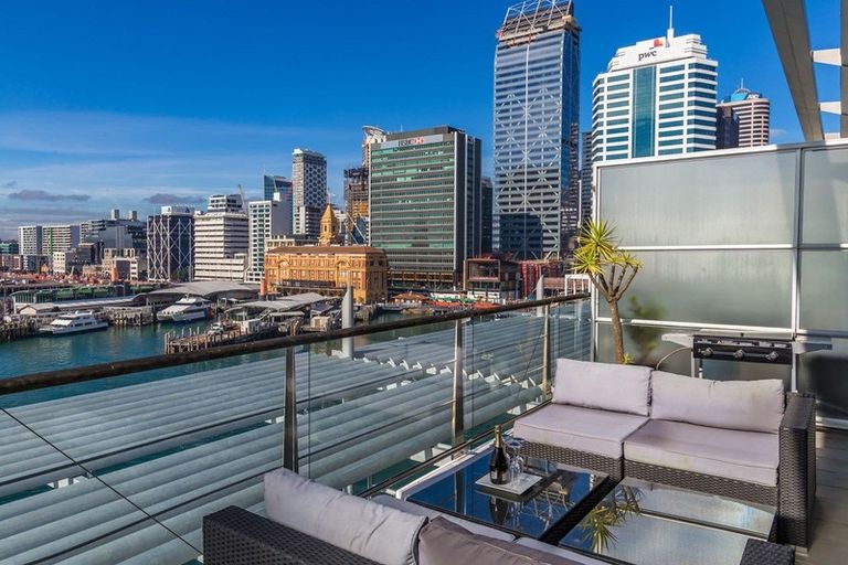 Photo of property in Shed 20 Princes Wharf Apartments, 48a/139 Quay Street, Auckland Central, Auckland, 1010