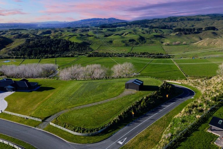 Photo of property in 152 Kingsdale Park Drive, Aokautere, 4471