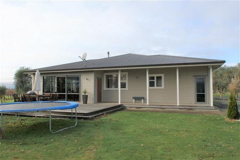 Photo of property in 71 Alma Street North, Renwick, 7204