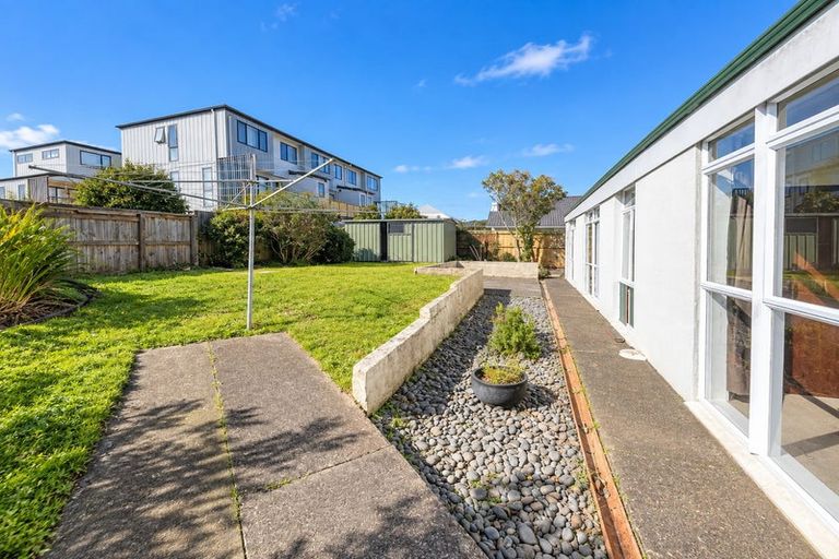 Photo of property in 35 Stanniland Street, Sunnyhills, Auckland, 2010