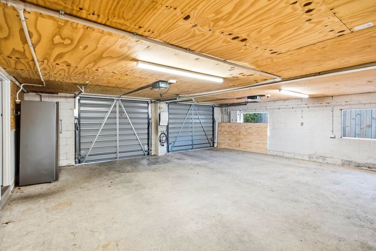 Photo of property in 42 Howorth Road, Fairfield, Dunedin, 9018