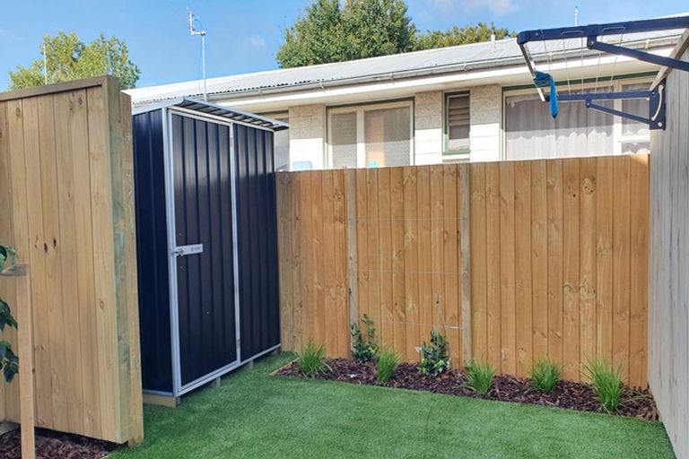 Photo of property in 2/260 Lincoln Road, Addington, Christchurch, 8024