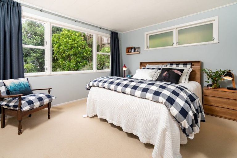 Photo of property in 6 Maybury Way, Island Bay, Wellington, 6023