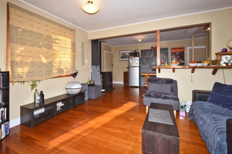 Photo of property in 123 Bowhill Road, New Brighton, Christchurch, 8083