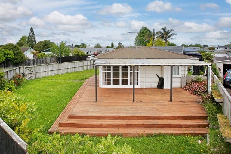 Photo of property in 1/1 Cooper Place, Papakura, 2110