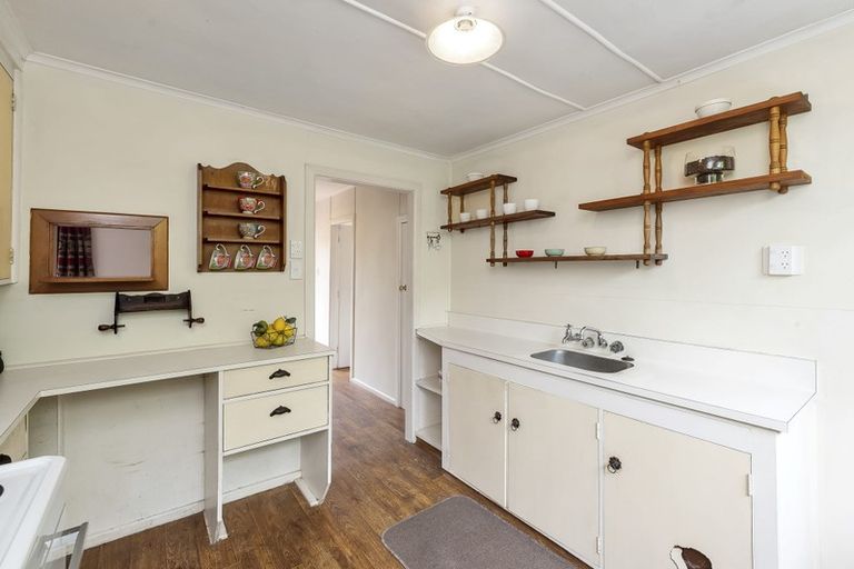 Photo of property in 80 Matatua Road, Raumati Beach, Paraparaumu, 5032