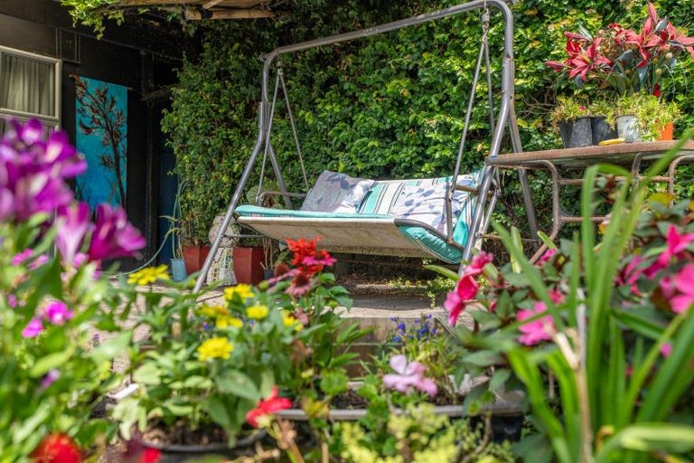 Photo of property in 24 Cross Street, Raglan, 3225