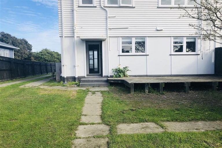 Photo of property in 23a Kapiti Crescent, Titahi Bay, Porirua, 5022