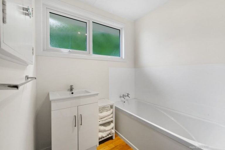 Photo of property in 202 Townsend Road, Miramar, Wellington, 6022