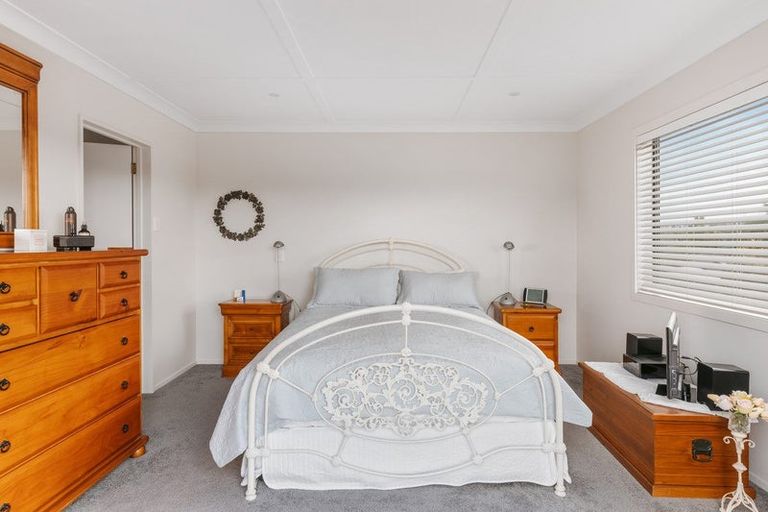 Photo of property in 64 Stableford Drive, Pyes Pa, Tauranga, 3112