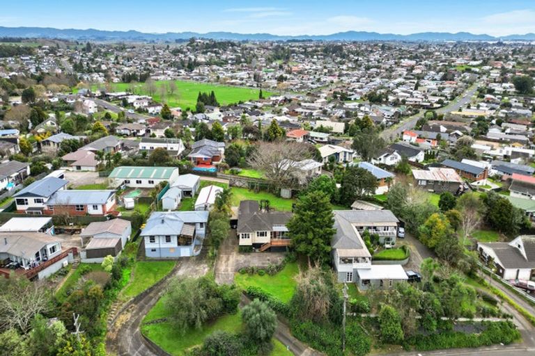 Photo of property in 118 Tuhikaramea Road, Dinsdale, Hamilton, 3204