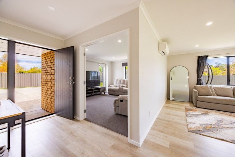 Photo of property in 2 Bibby Street, Waipawa, 4210