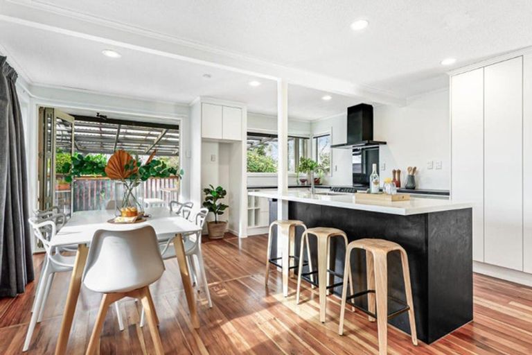 Photo of property in 84 Newcastle Road, Dinsdale, Hamilton, 3204