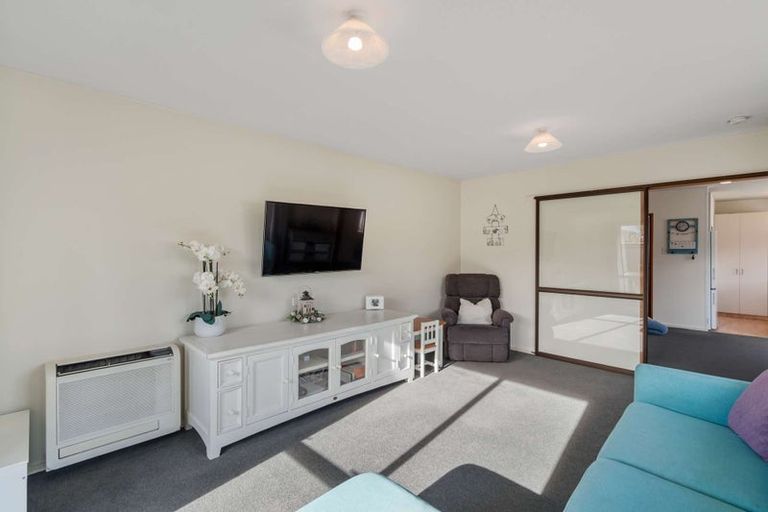 Photo of property in 122 East Belt, Lincoln, 7608