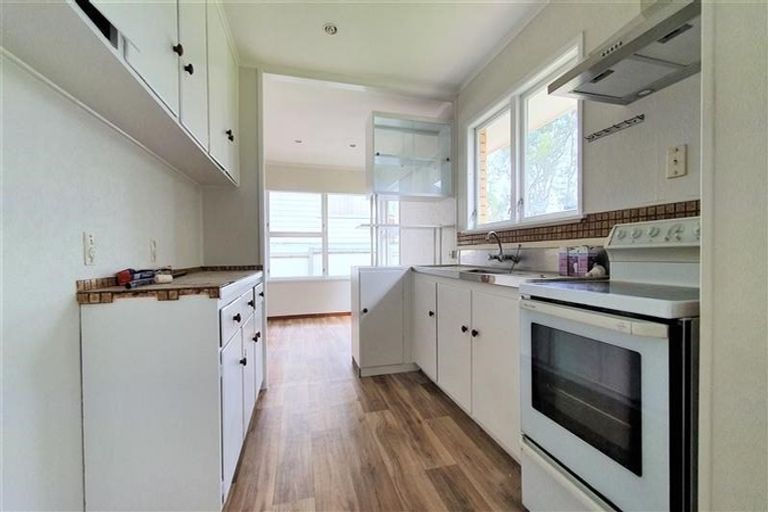 Photo of property in 35 Hobart Crescent, Wattle Downs, Auckland, 2103