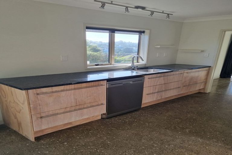 Photo of property in 15 Epic Way, Newlands, Wellington, 6037