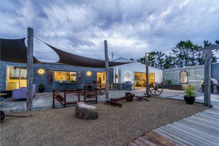 Photo of property in 454 Letts Gully Road, Letts Gully, Alexandra, 9393