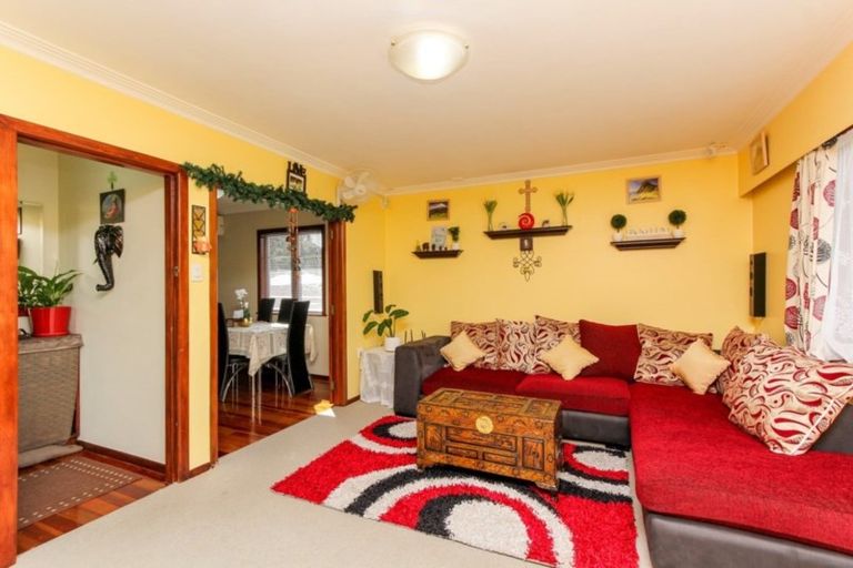 Photo of property in 16 Kenmore Street, Westown, New Plymouth, 4310