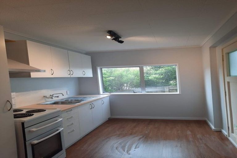 Photo of property in 30 The Drive, Tawa, Wellington, 5028