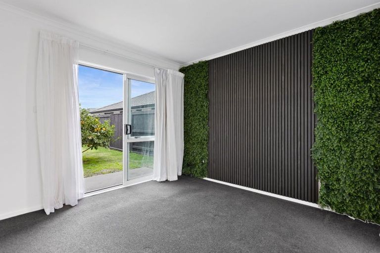 Photo of property in 10 Piata Street, Papamoa Beach, Papamoa, 3118