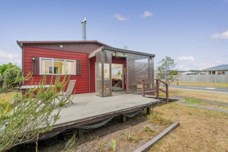 Photo of property in 24a Moewai Park Road, Whitianga, 3510