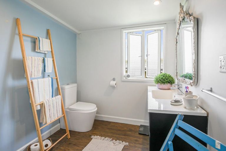 Photo of property in 107 Coromandel Street, Thames, 3500