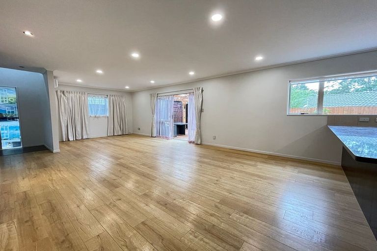 Photo of property in 43 Clover Drive, Henderson, Auckland, 0610