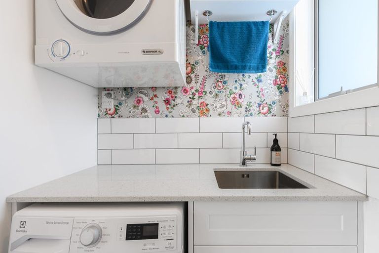 Photo of property in 117b Ngatai Road, Otumoetai, Tauranga, 3110