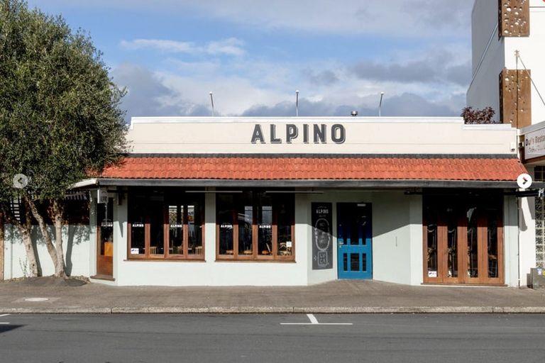 Photo of property in Vivaldi Apartments, 7/48 Marine Parade, Mount Maunganui, 3116