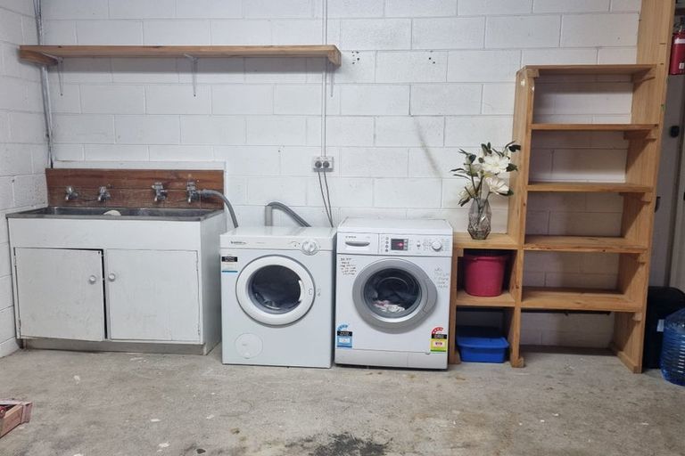 Photo of property in 2/58 Cliff Road, Torbay, Auckland, 0630