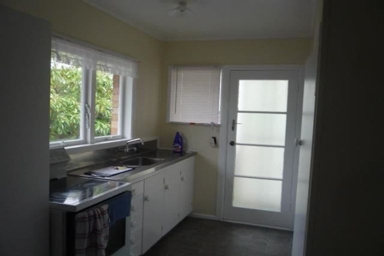 Photo of property in 1/6a View Road, Papakura, 2110