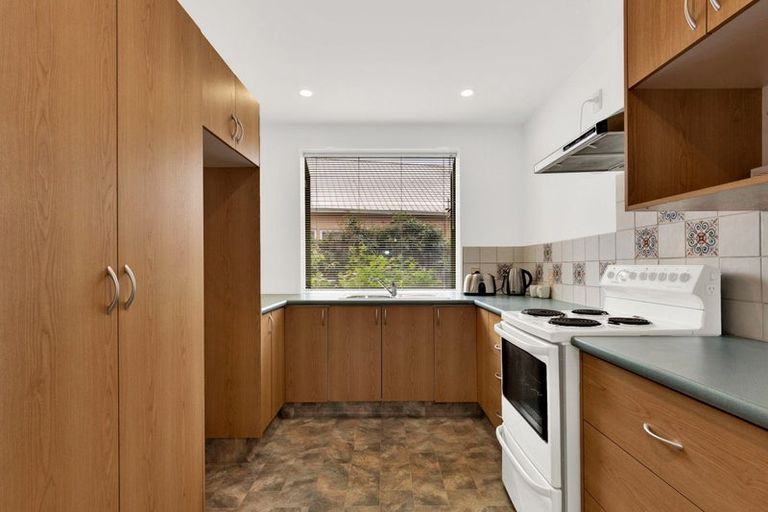 Photo of property in 9/90 Hawke Street, New Brighton, Christchurch, 8083