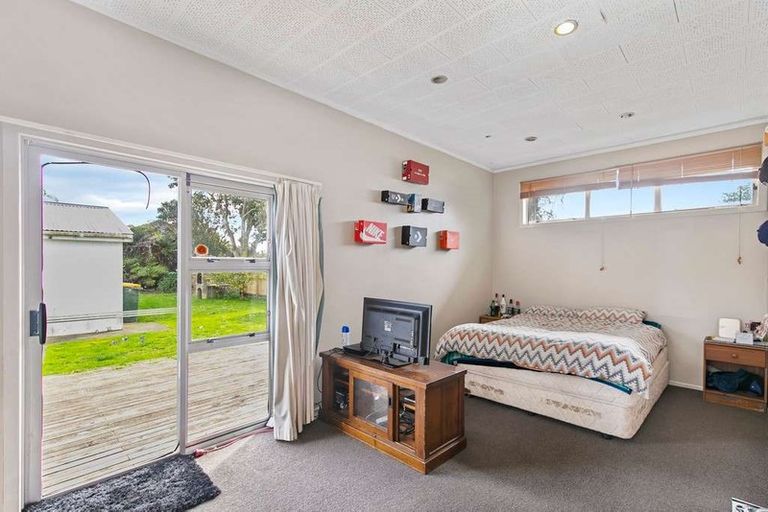 Photo of property in 30 Airfield Road, Takanini, 2112