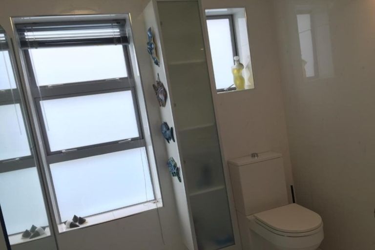 Photo of property in 10/10 Blomfield Spa, Takapuna, Auckland, 0622