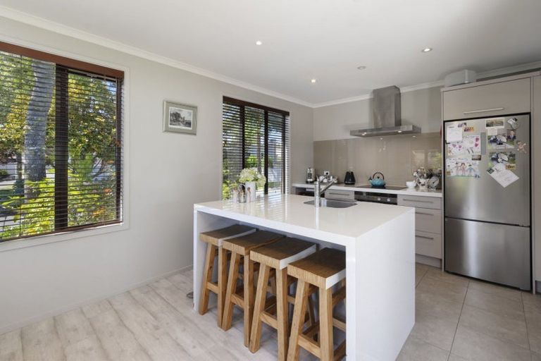 Photo of property in 24 Hansard Place, Bethlehem, Tauranga, 3110