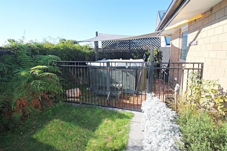 Photo of property in 121 Warrington Street, Mairehau, Christchurch, 8013