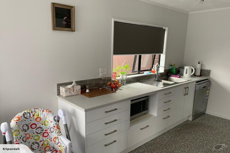 Photo of property in 342c Main Road, Tawa, Wellington, 5028