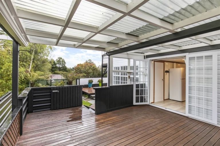 Photo of property in 2/6 Torbay Heights, Torbay, Auckland, 0630